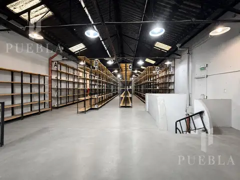 Venta Galpon Pompeya Con Montacargas Y Red De Incendios - 950 m² - Mixtura 1