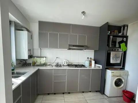 Departamento en  venta de 4 ambientes con dos baños  - Wilde