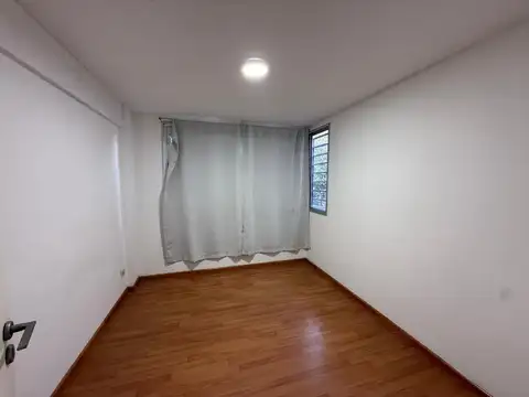 Departamento en Alquiler en Haedo Sur, $ 550.000
