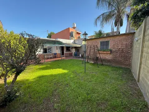 VENTA CASA 3 AMBIENTES EN LOS POLVORINES C/JARDÍN
