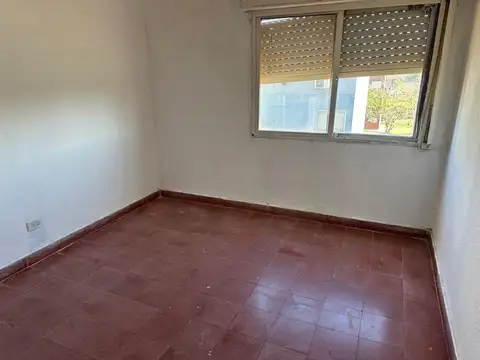 Departamento 4 dormitorios  venta en Villa Elvira