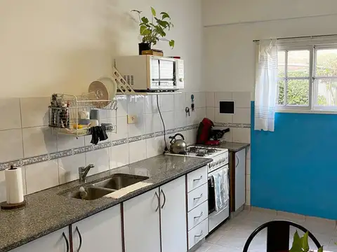 Depto Tipo Casa en Venta con 1 cocheras