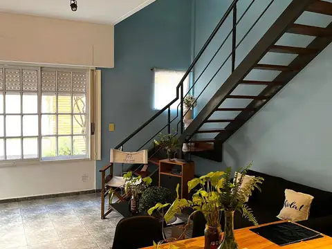Depto Tipo Casa en Venta de 4 ambientes