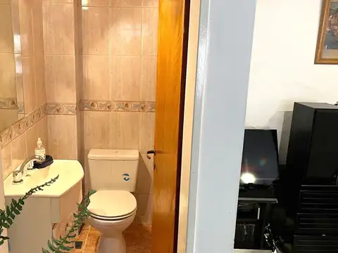 Depto Tipo Casa 4 ambientes con 2 baños