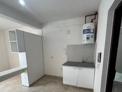 Departamento en Alquiler en Zona Centro, $ 300.000