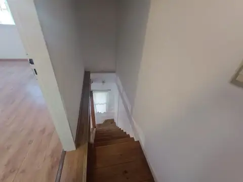 Depto Tipo Casa en Alquiler con 1 cocheras