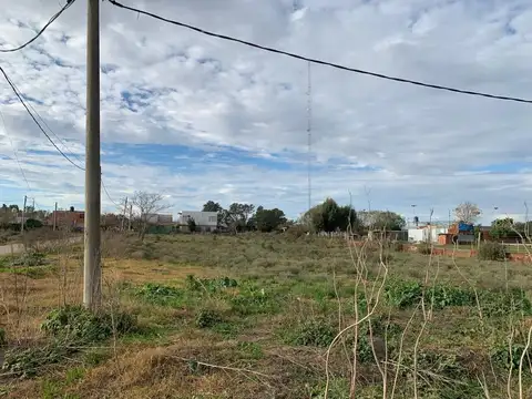 Terreno en Venta en Los Hornos, USD 6.300