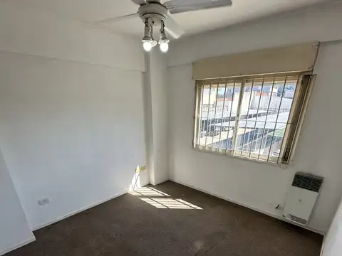 Departamento en Alquiler en Lomas de Zamora, $ 600.000