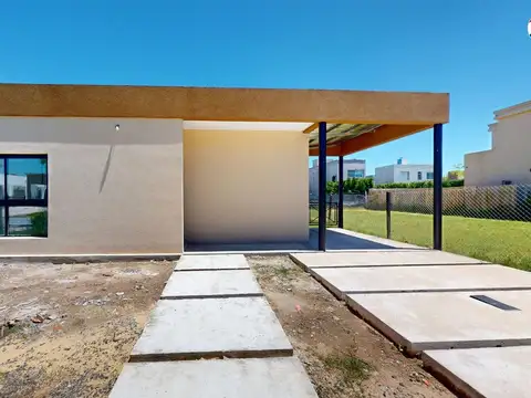 Casa 3 ambientes con 1 baño