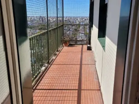 Vende 3 amb piso alto Montecastro APTO CREDITO!!