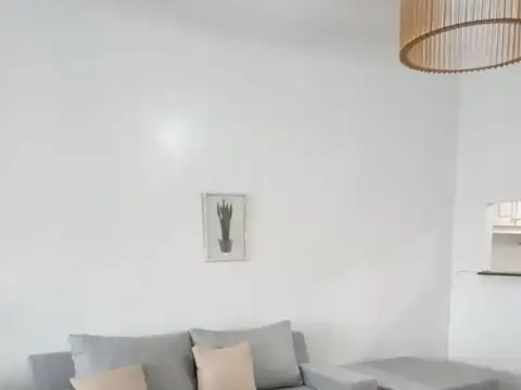 AV Libertador 700, Piso 1