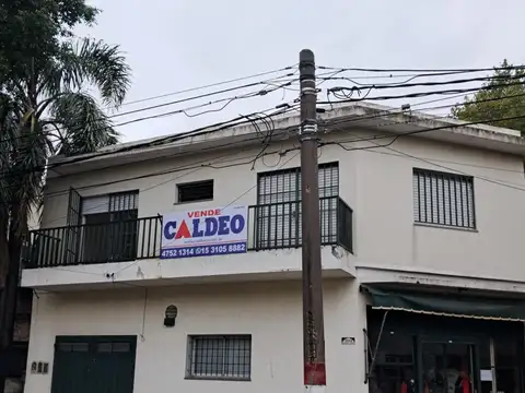 VIVIENDA 4 AMB CON LOCAL COMERCIAL