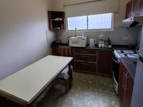 VIVIENDA 4 AMB CON LOCAL COMERCIAL