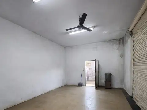 Local en Venta en Villa Maipu, USD 230.000