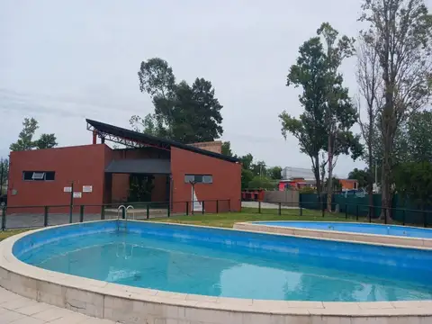 Avenida Crisólogo Larralde