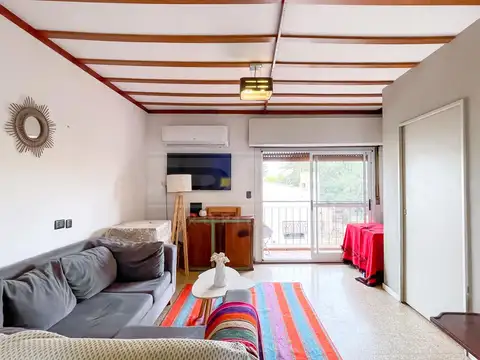 Depto Tipo Casa en Venta de 4 ambientes