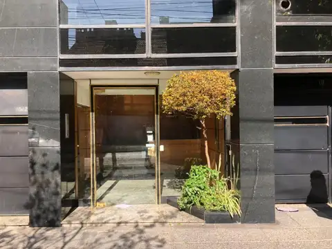 Excelente oficina centro de Lanus
