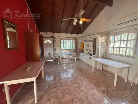 Casa 3 Amb. En Venta, Lote 1500 m2 - Francisco Alvarez