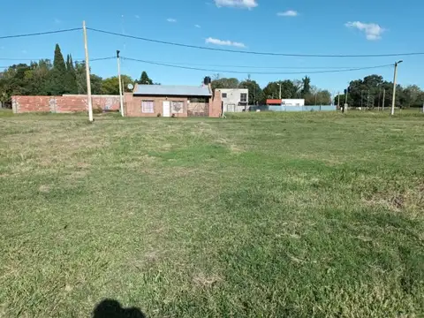 E. Pasquinelli e/ 9 de julio y Gral. Roca