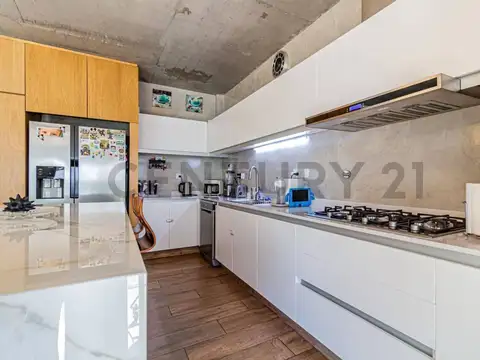 Departamento en Venta con 4 cocheras