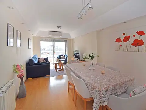 VENTA DEPTO DE 4 AMB, CON SUITE, VESTIDOR Y BALCON