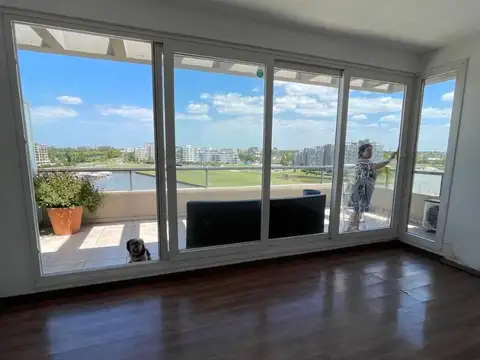 Departamento en Alquiler de 3 dormitorios