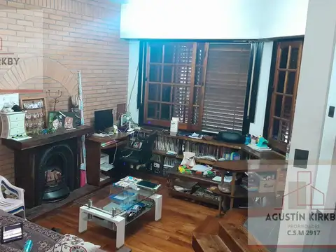 Casa 6 ambientes con 3 baños