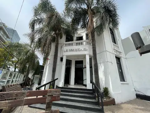 VENDE o ALQUILA LOCAL en 2 LOTES SOBRE ESQUINA PREMIUM de AV DEL LIBERTADOR, Puerto de Olivos