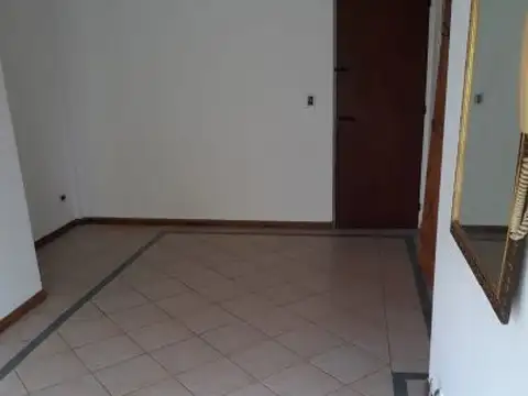 Departamento 5 ambientes con 1 baño