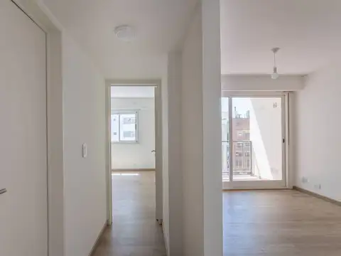 Julián Alvarez 2700, Piso 8