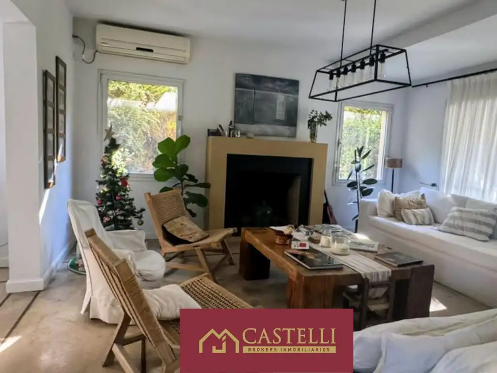 Casa en Saint Matthews