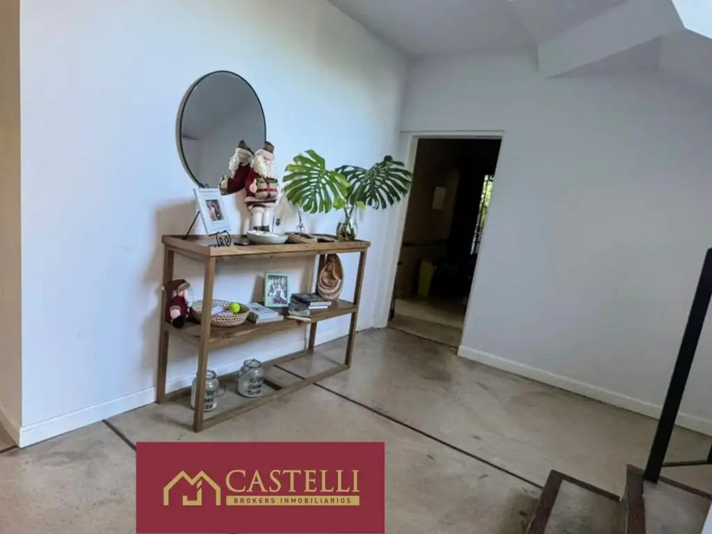 Casa - 262  m² Cubierta | 3 dormitorios | 5 años | 4 baños | 4 ambientes | 2 cocheras