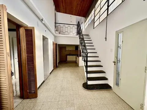 Departamento de pasillo en Alquiler en Abasto. Ocampo 1200