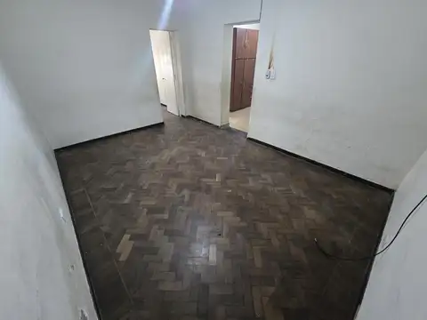 Venta Departamento 3 Ambientes en PB al Frente con Patio en Villa Devoto – Apto Crédito