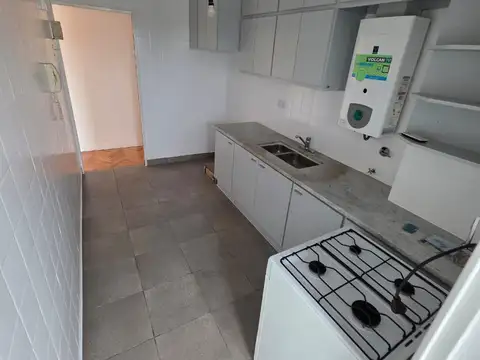 HERMOSO DEPARTAMENTO 2 AMB. - CONTRAFRENTE - BALCON CORRIDO - SUPER LUMINOSO - LAVADERO     SIN MASCOTAS