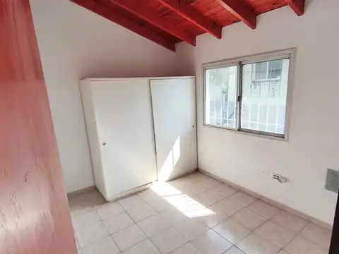 Casa en Alquiler con 1 cochera