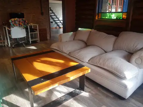 Casa 6 ambientes con 2 baños