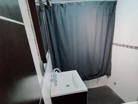 Depto Tipo Casa en Venta en Caseros, USD 43.000