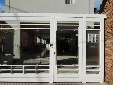 Vende departamento dos ambientes en centro de Zarate