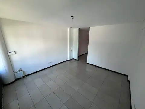 Oficina 2 ambientes con 1 baño