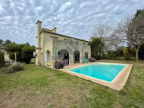 Pilar del Este - Los Jazmines 100