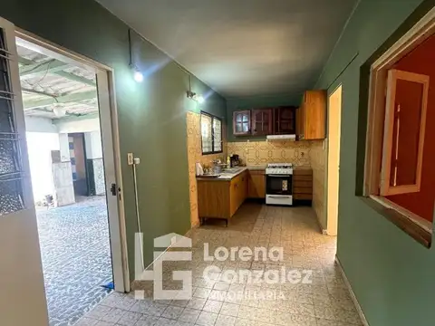 Casa en Alquiler con 3 cocheras