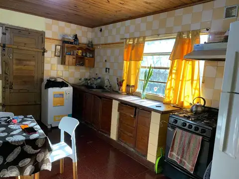 Casa 3 ambientes con 1 baño