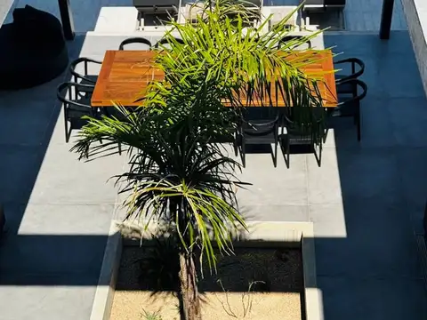 Casa 4 ambientes con 5 baños