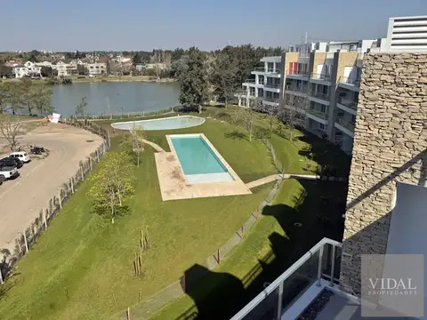 Departamento en Alquiler con 1 cocheras