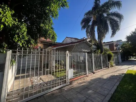 Casa en venta de 3 ambientes en Ituzaingo Norte
