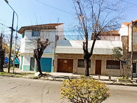 Depto Tipo Casa en Venta de 4 ambientes