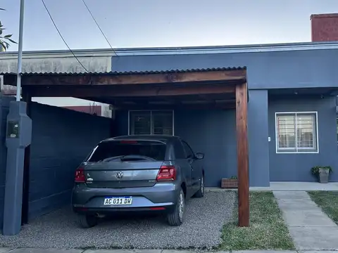 Casa en  calle Lapacho