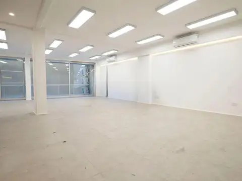 Oficina en Alquiler en Recoleta, USD 1.800