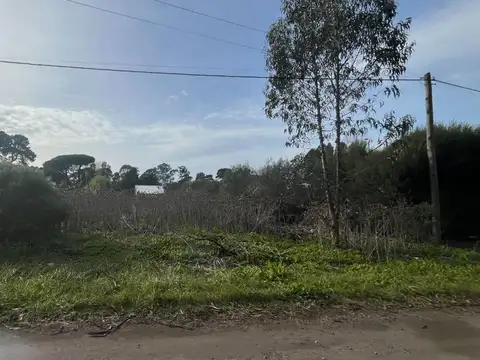 Terreno en Venta en Los Acantilados, USD 26.000